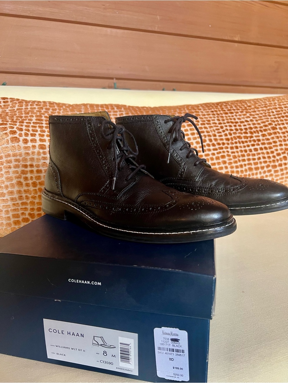 Cole Haan Black Leather Men’s Chukka Wingtip Boots